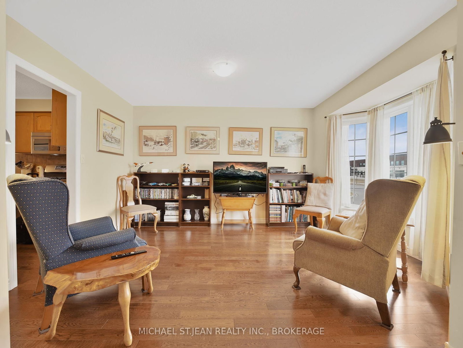 Listing Image 7