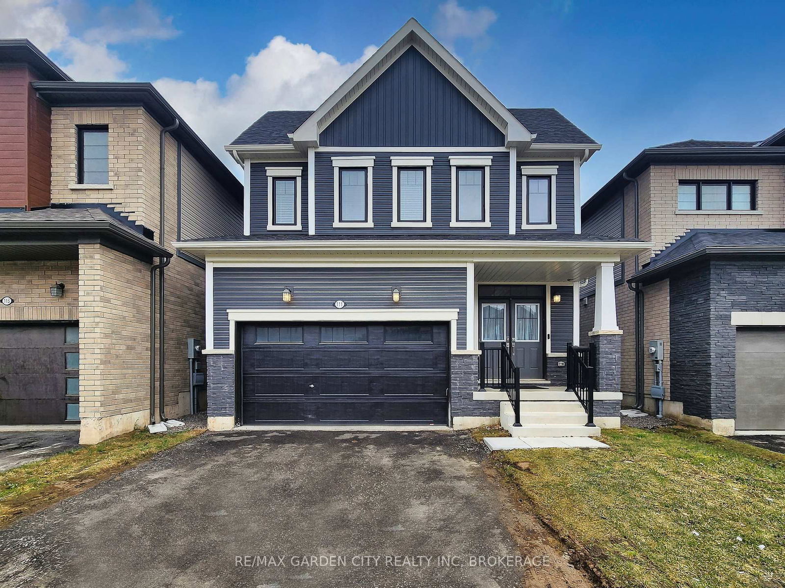 Detached House sold at 111 Sunflower Crescent, Thorold, Hurricane/Merrittville, L3B 5N5 - MLS: X12057804