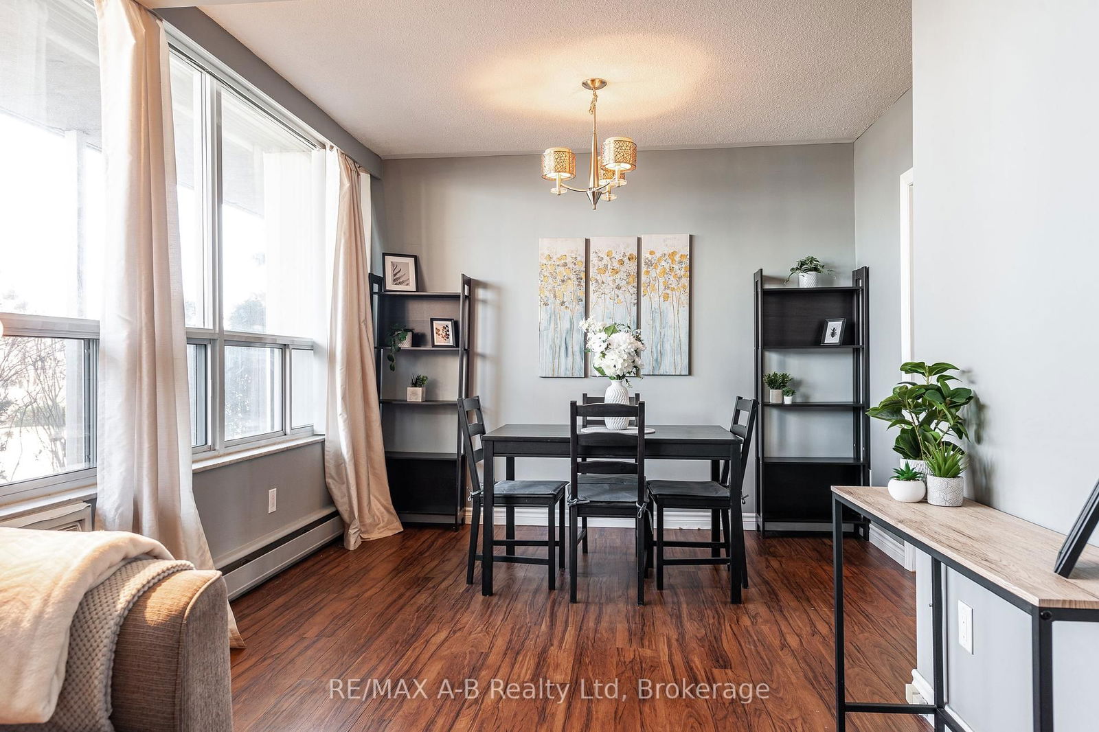 Condo for sale at 102-45 Westmount Road, Waterloo, N2L 2R3 - MLS: X12058137
