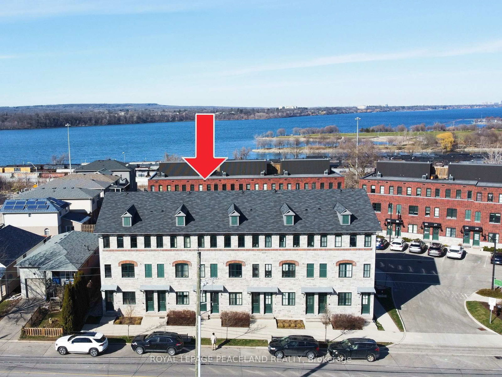 Townhouse leased at 5-290 Barton Street, Hamilton, Strathcona, L8R 3P3 - MLS: X12058227