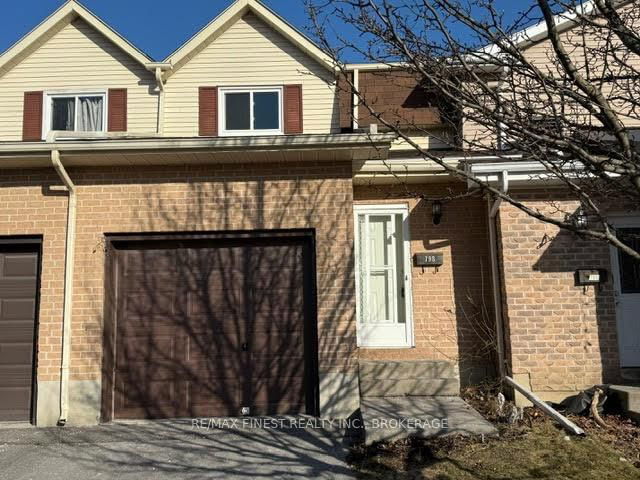 798 Datzell Lane