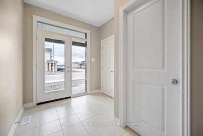848 SNOWDROP Crescent — photo 5