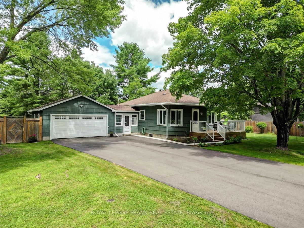 Detached House sold at 50 River Street, North Kawartha, Rural North Kawartha, K0L 1A0 - MLS: X12058958