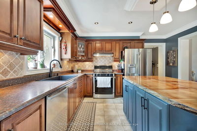1 Woodspring Crt, Hamilton - Rural Flamborough image-0-2