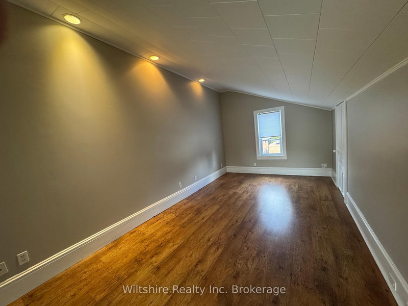 407 Main St E, Norwich, N0J 1X0 | Image 2