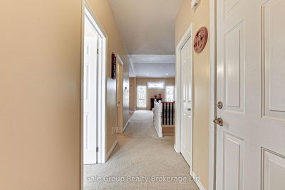 Unit 7 — 350 Victoria St, Ingersoll - North image-0-2