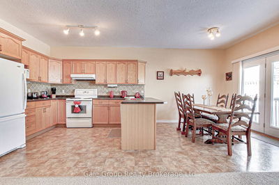 Unit 7 — 350 Victoria St, Ingersoll - North image-0-4