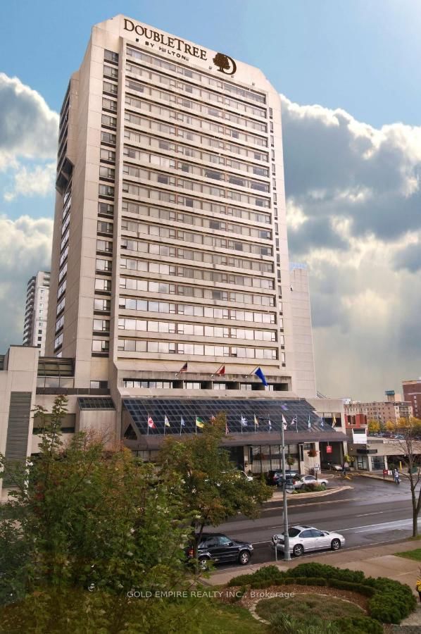 STUDIO - 300 King Street
