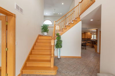 150 Seymour Cres, Lakeshore - Lakeshore image-0-3
