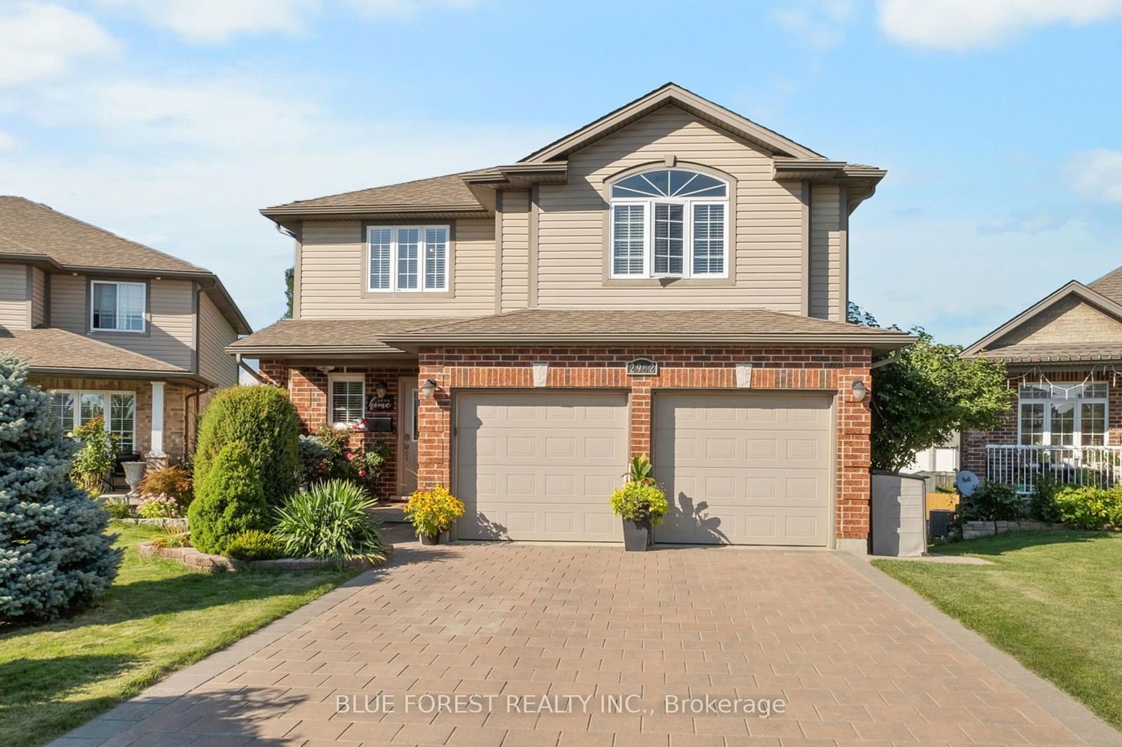 Detached House for sale at 2982 Devon Road, London, South W, N6E 0A4 - MLS: X12059769