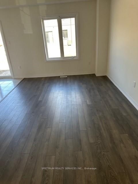 8 Dennis Avenue - Photo 5