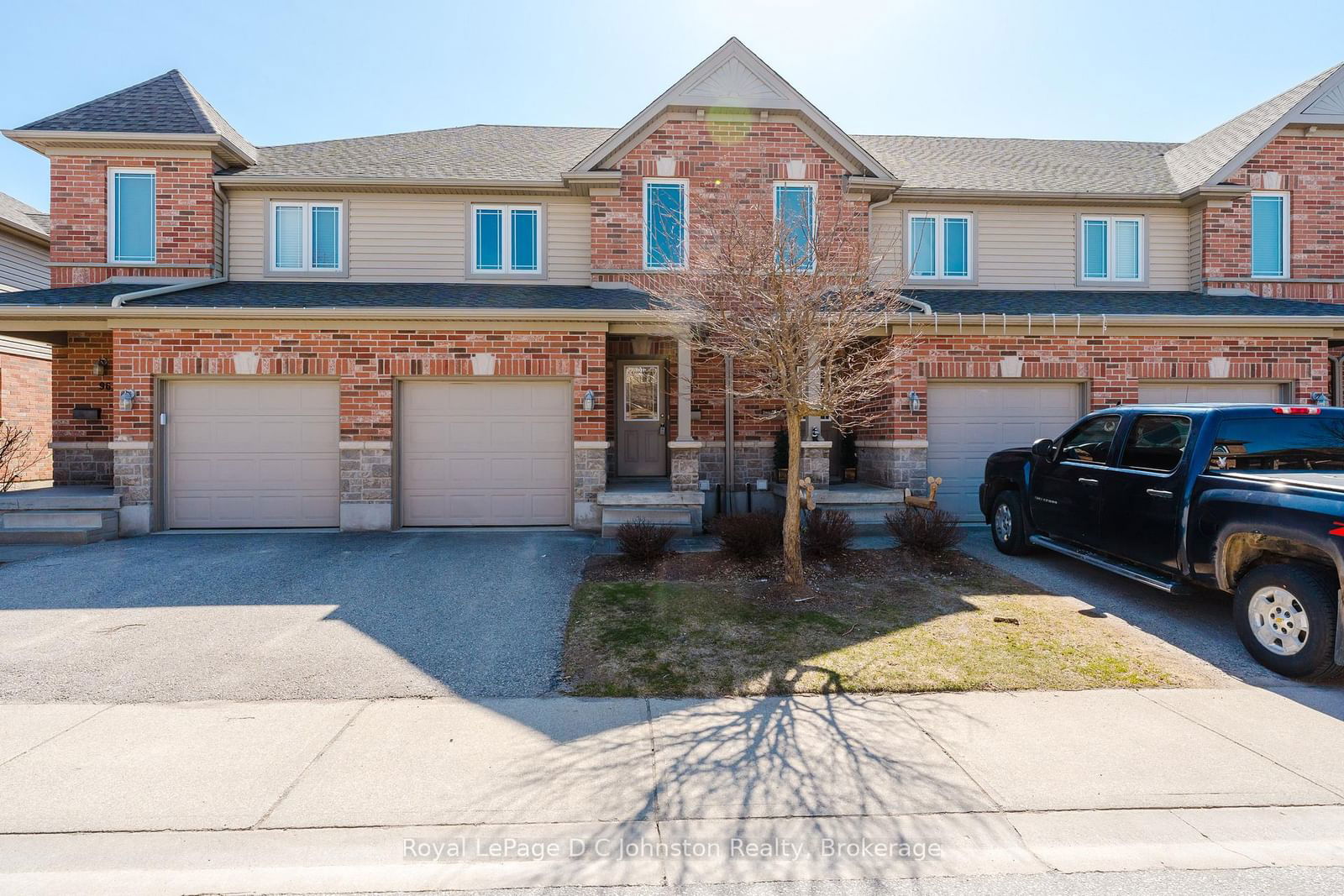 Townhouse sold at 94-409 Joseph Street, Saugeen Shores, Saugeen Shores, N0H 2C2 - MLS: X12060223