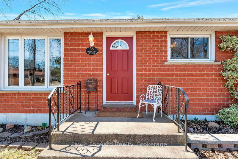 36 Hamilton Ave, Brantford, N3S 6Z9 | Image 2