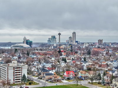 4779 St Clair Ave, Niagara Falls - Downtown image-0-3