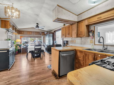 1088 Colony Rd, Lake of Bays - Mclean image-0-1