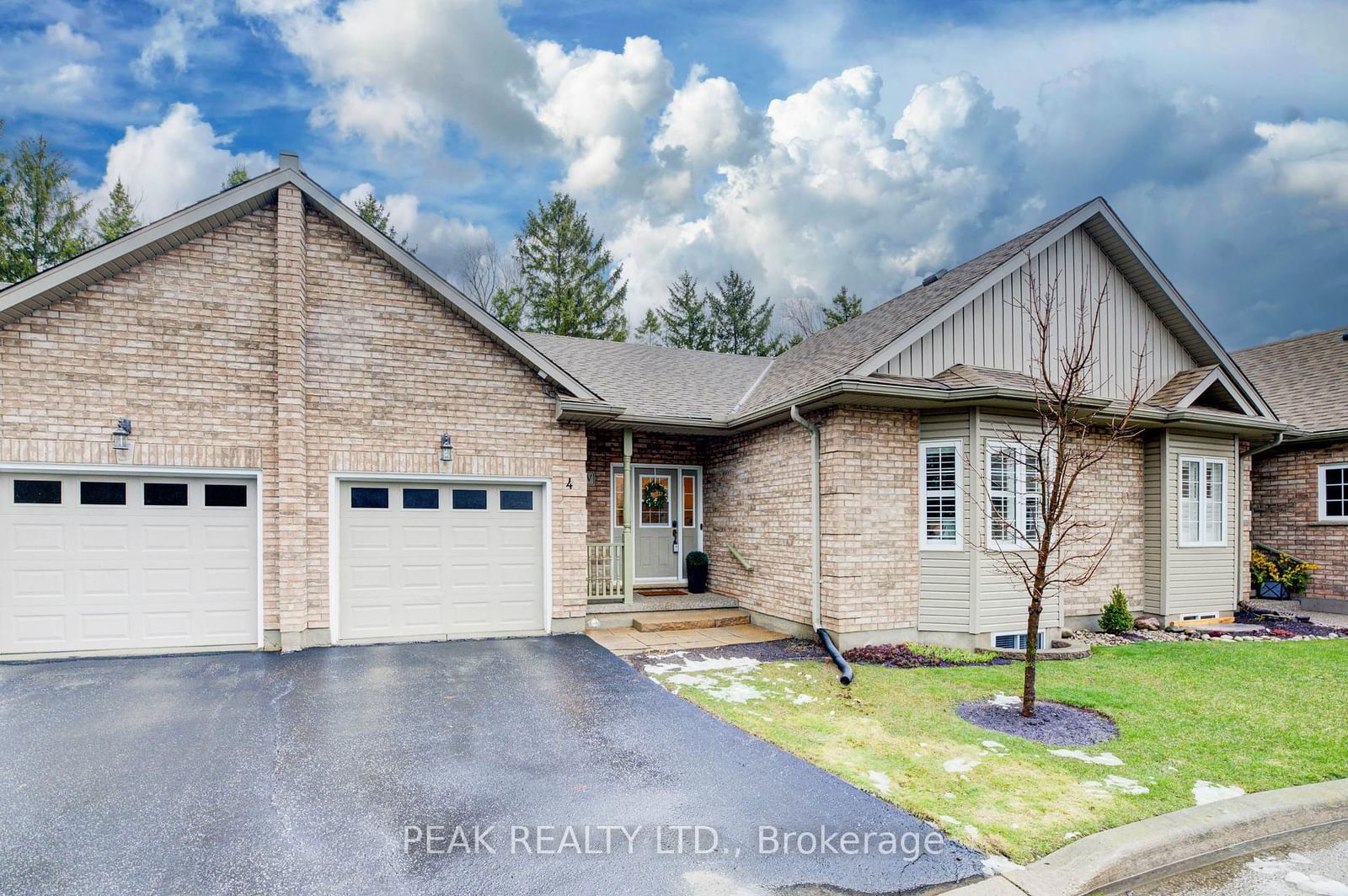 Townhouse for sale at 4-460 Waterloo Street, Wilmot, N3A 1S9 - MLS: X12061474
