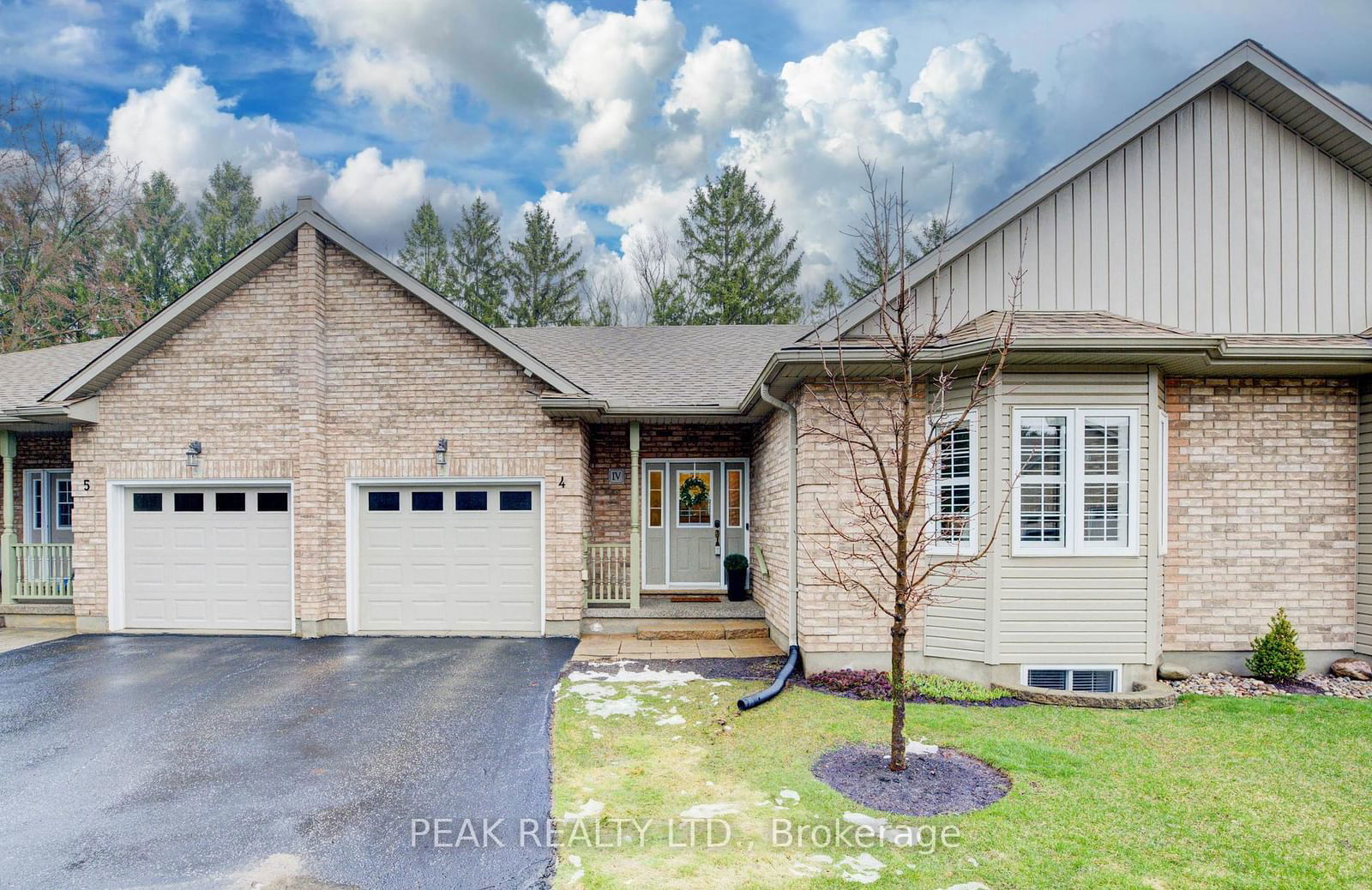 Townhouse for sale at 4-460 Waterloo Street, Wilmot, N3A 1S9 - MLS: X12061474