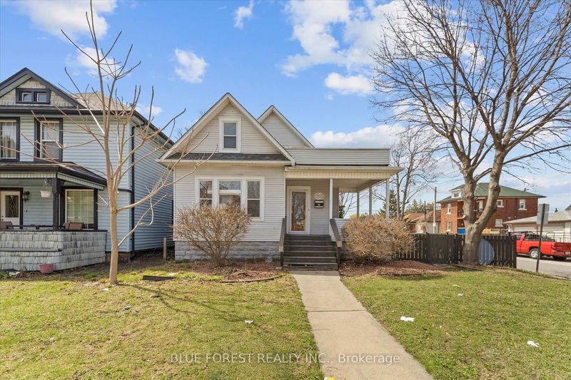717 Pierre Ave, Windsor - Windsor image-0-0