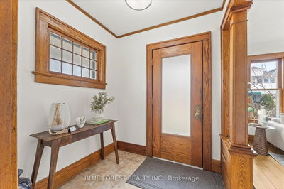717 Pierre Ave, Windsor - Windsor image-0-2