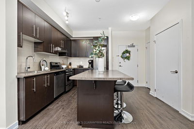 Unit 202 — 520 North Service Rd, Grimsby - Grimsby Beach image-0-1