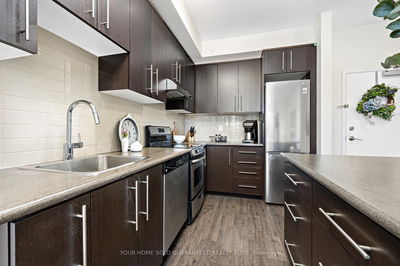 Unit 202 — 520 North Service Rd, Grimsby - Grimsby Beach image-0-3
