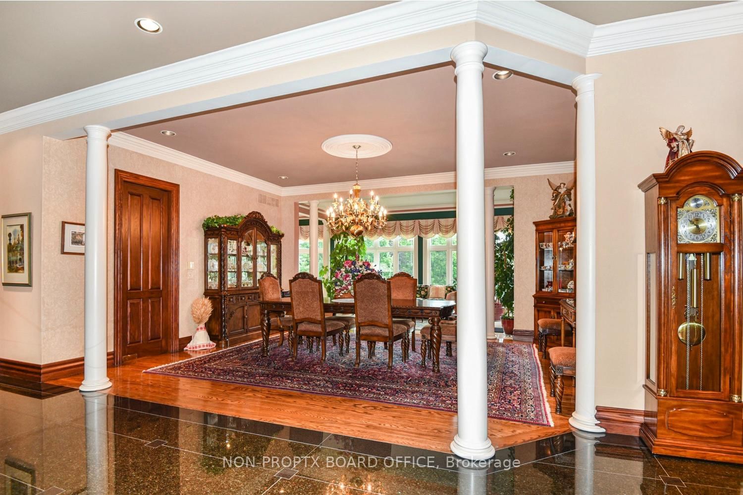 Listing Image 7