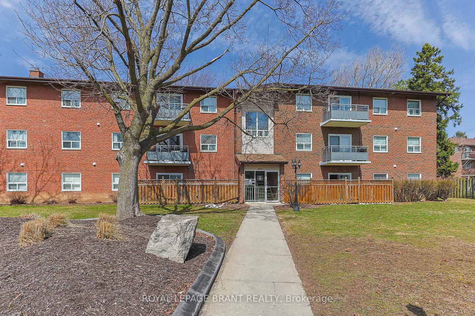 Condo sold at 16-612 Grey Street, Brantford, N3S 4Y1 - MLS: X12062382