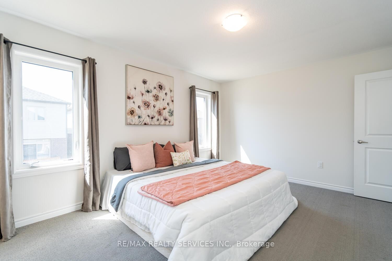 Detached House sold at 13 Mears Road, Brant, Ontario, N3L 0M7 - Paris - MLS: X12062553
