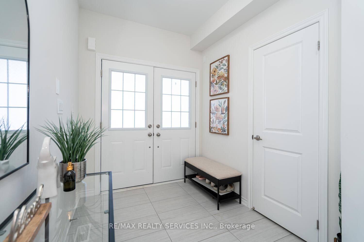 Detached House sold at 13 Mears Road, Brant, Ontario, N3L 0M7 - Paris - MLS: X12062553