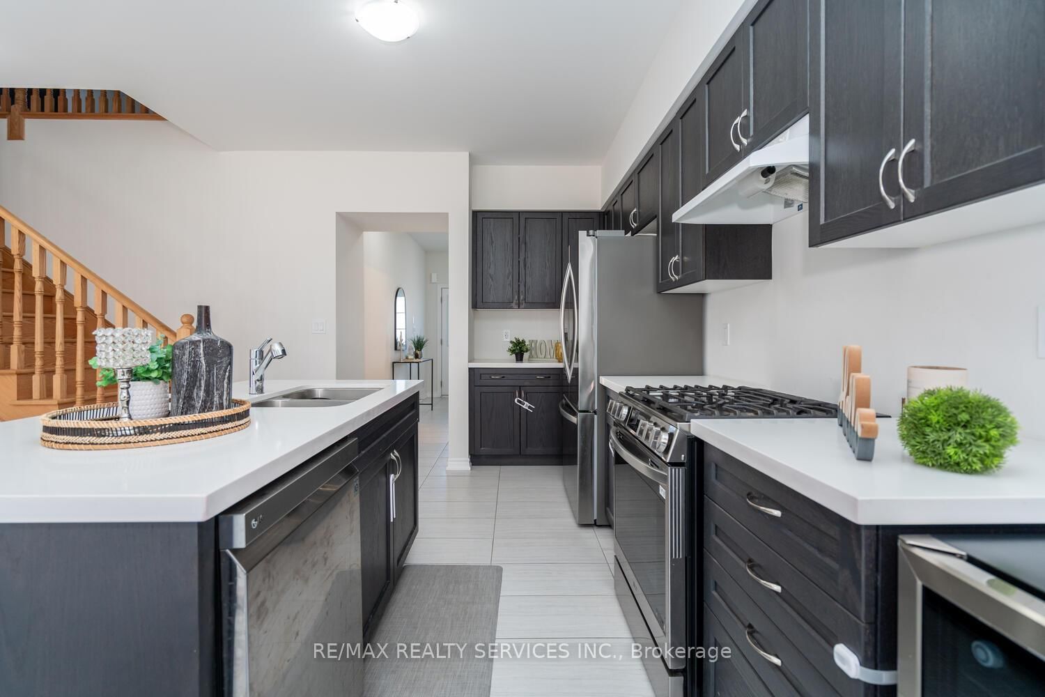 Detached House sold at 13 Mears Road, Brant, Ontario, N3L 0M7 - Paris - MLS: X12062553