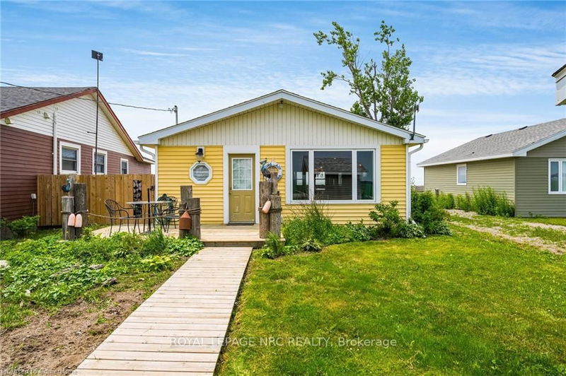 18210 Erie Shore Dr, Chatham-Kent - SE image-0-0