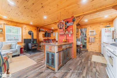 Unit 15/16 — 93 RYE Rd, Parry Sound Remote Area - Lount image-0-4