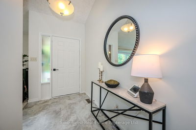 2 Pickwick Pl, Guelph - Willow West/Sugarbush/West Acres image-0-3