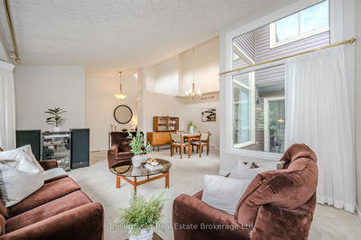 2 Pickwick Pl, Guelph - Willow West/Sugarbush/West Acres image-0-4