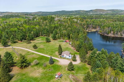 11462 Opeongo Rd, Barry's Bay - Madawaska Valley