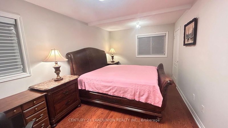 home for lease on unit B-19 everglades Court N