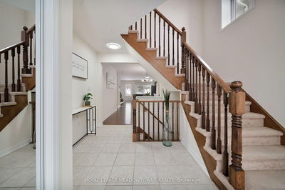 364 Equestrian Way, Cambridge -  image-0-1