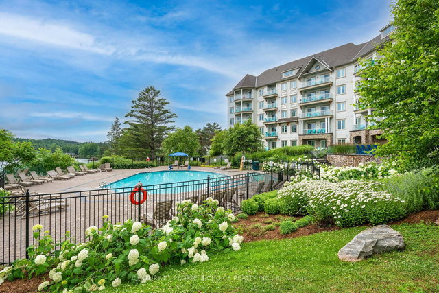 409 - 25 Pen Lake Point Road