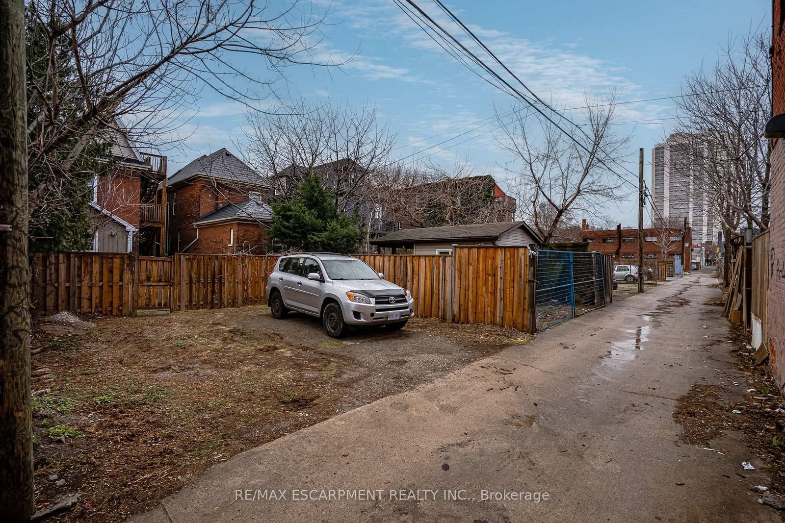 Listing Image 12