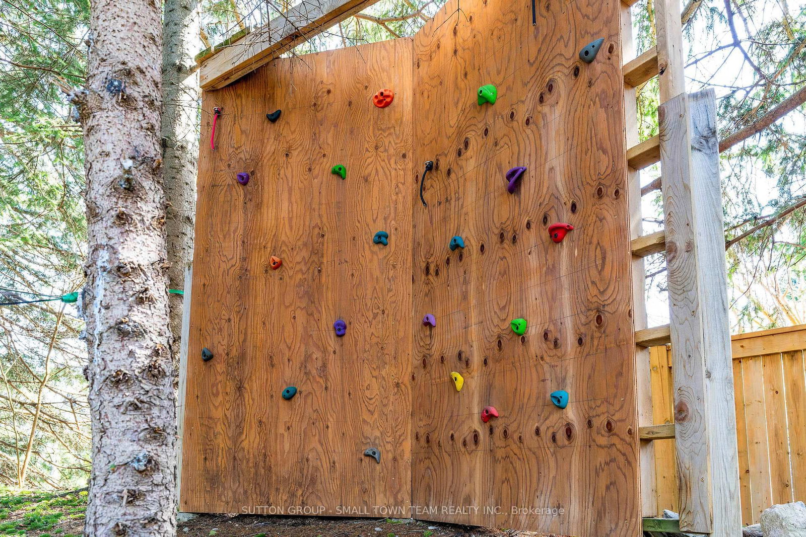 Listing Image 7