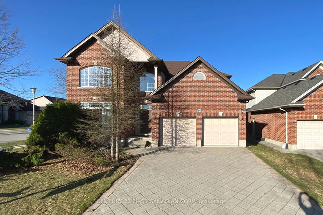448 COTTONTAIL Crescent