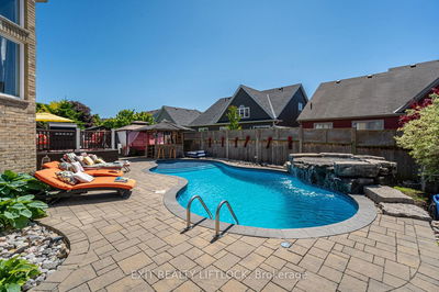 399 Lakeshore Rd, Port Hope - Port Hope image-0-3