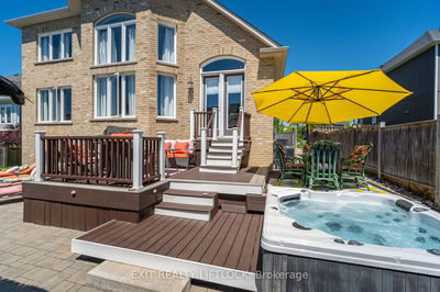399 Lakeshore Rd, Port Hope - Port Hope image-0-4