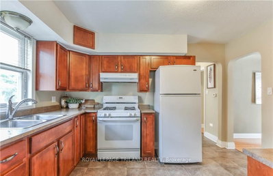 28 BEATTIE Avenue — photo 5