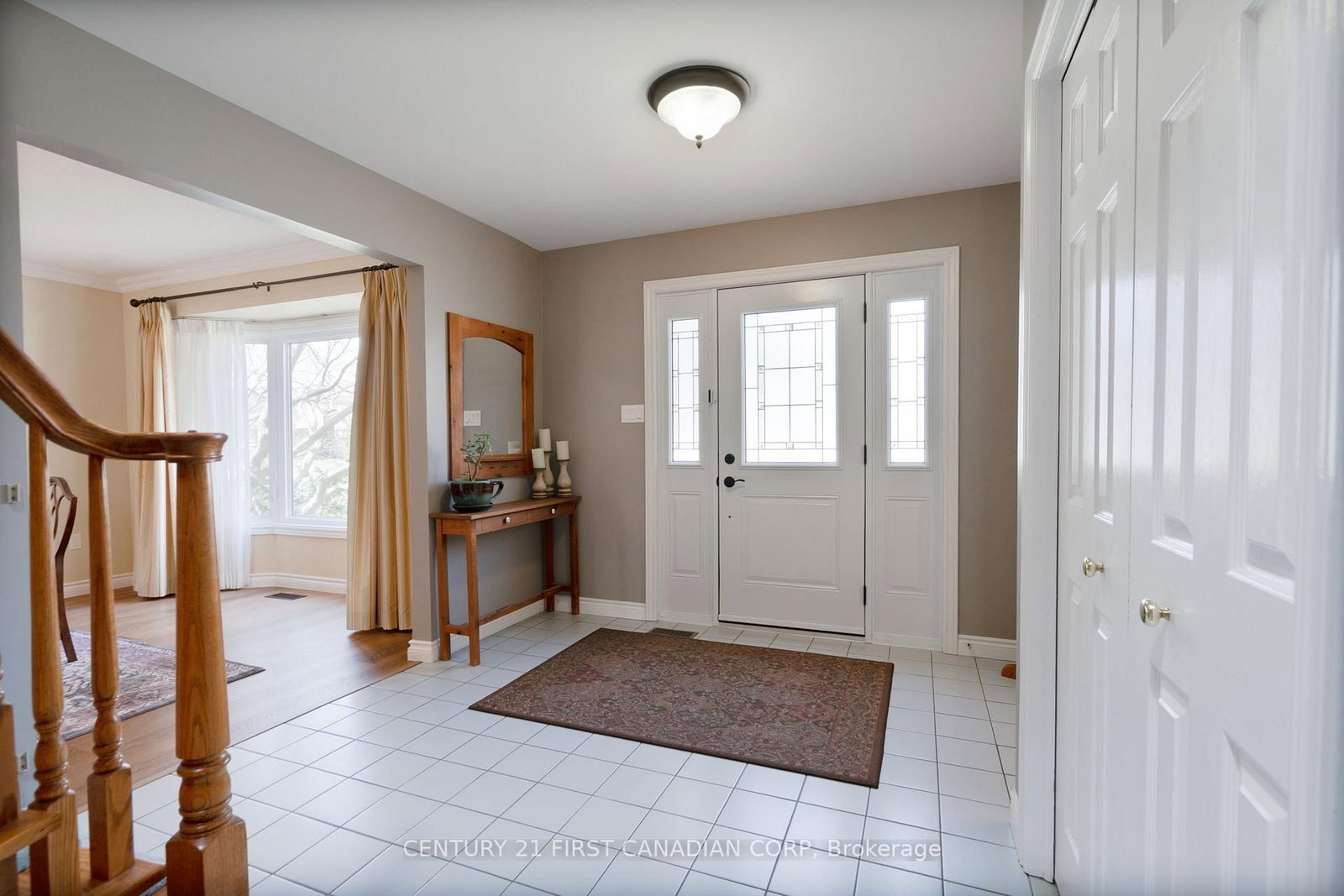 Listing Image 3