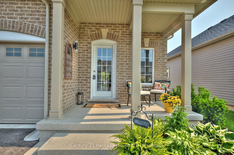 394 Hummel Cres, Fort Erie, L2A 0E8 | Image 2