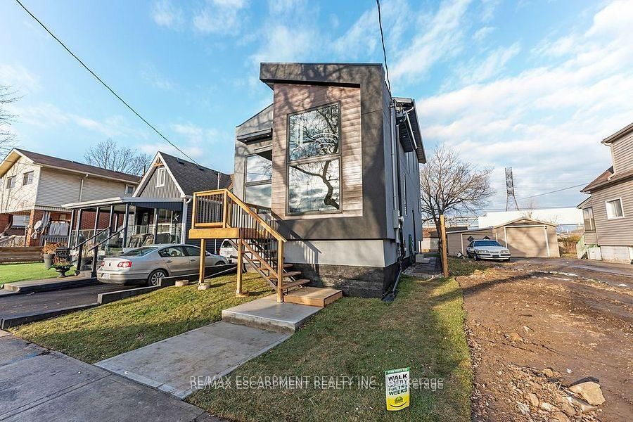 Listing Image 7