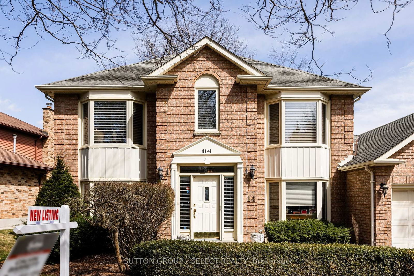 Detached House sold at 14 Nanette Drive, London North, North B, N5X 3L7 - MLS: X12067510
