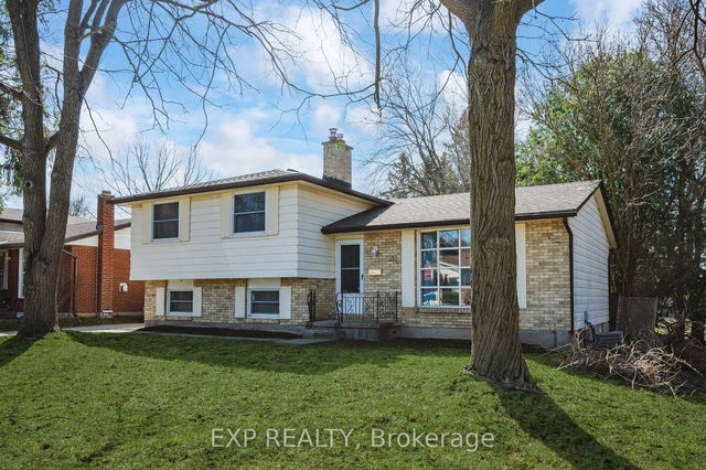 453 CASTLEGROVE Boulevard
