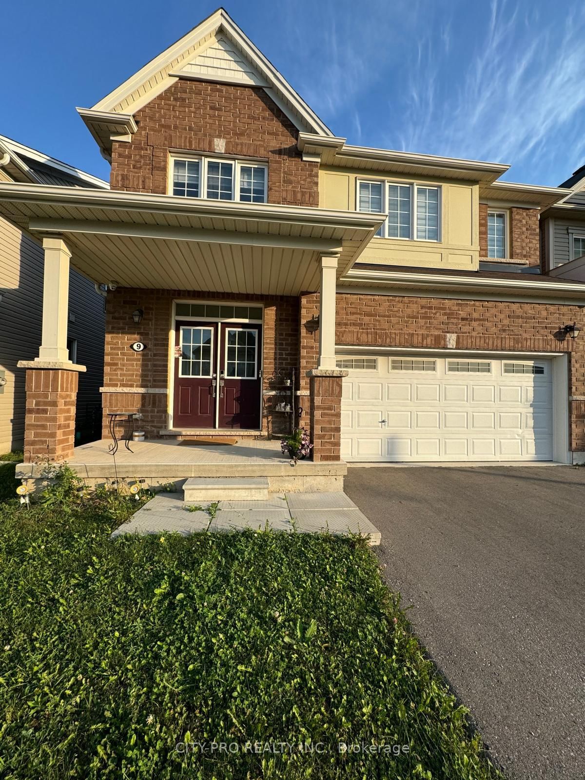 Detached House for lease at 9 Munro Circle, Brantford, N3T 0R1 - MLS: X12068133